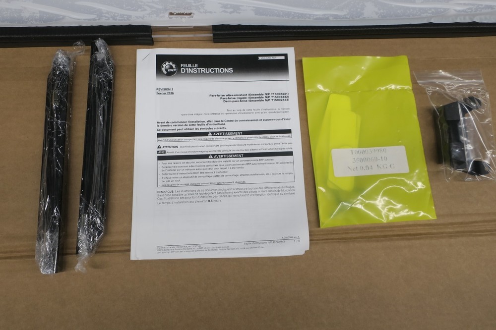 CAN-AM OEM PART. 715002433. Half Windshield Can-Am Defender.