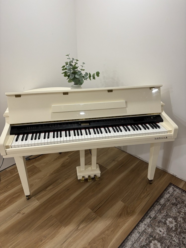 Samick Digital Piano
