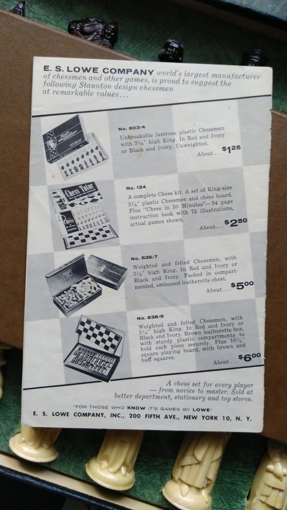 Vintage 1959 Chess Set E.S. Lowe Renaissance Chessmen Complete Board Game #832
