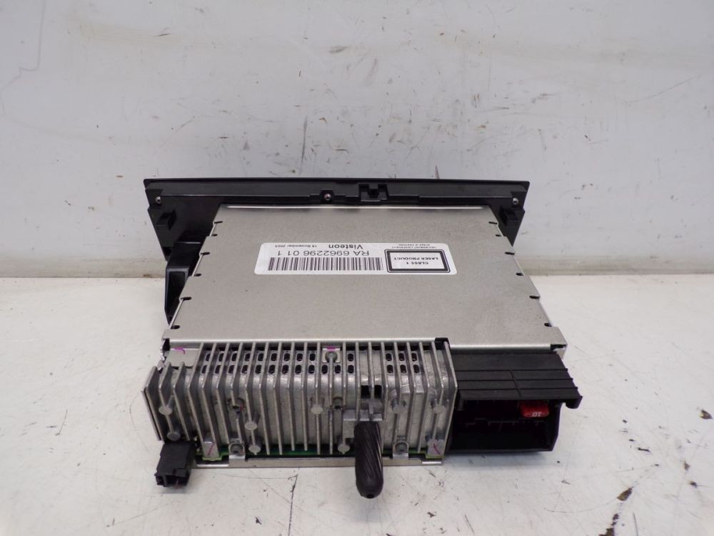 Radio/CD Changer Combo *CODE Not Available! Fits BMW 3 (E90) 330XI