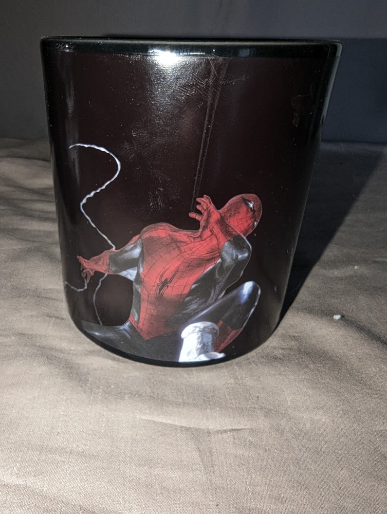 Marvel Comics Venom Lot Plastic Cold Screw on Lidded Cup & Straw And Coffee Cup