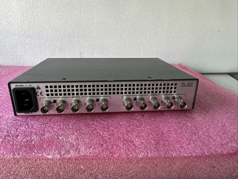 Extron PA 300 Peaking Amplifier