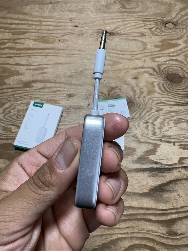 UGREEN Bluetooth Receiver Audio Adapter CM872