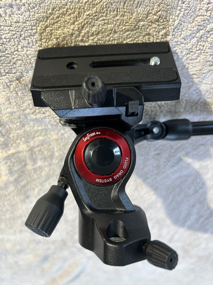 Manfrotto MVH400AHUS Fluid Head - Black