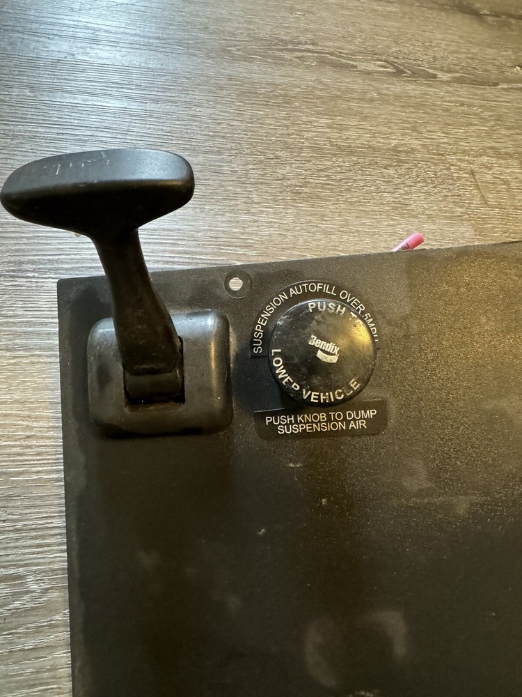 Freightliner Switch Panel Dash Panel - 22-60660-000