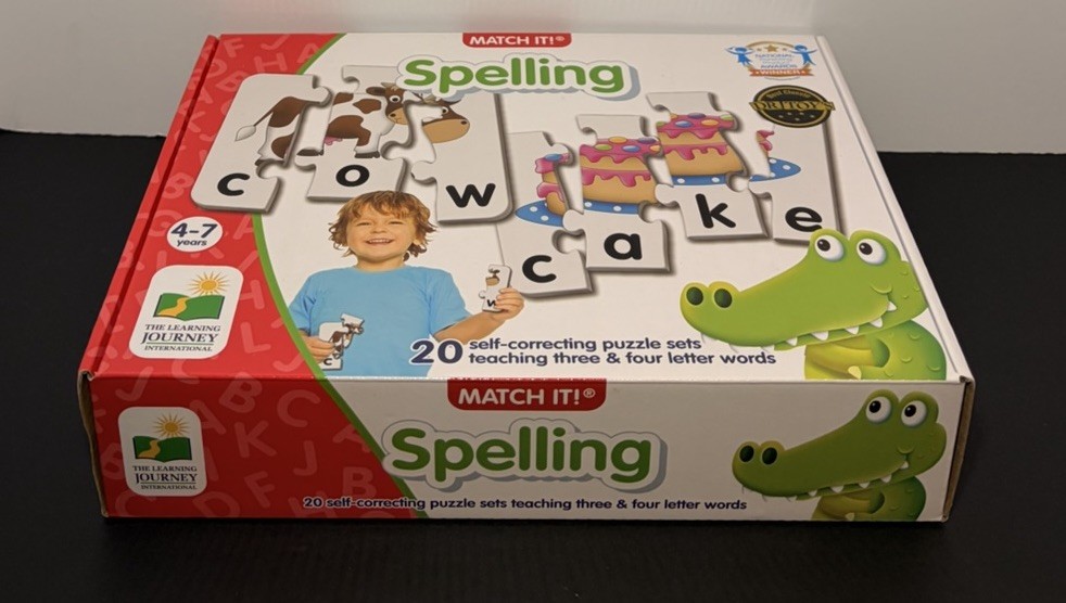 THE LEARNING JOURNEY MATCH IT! SPELLING 20 SELF CORRECTING PUZZLE SET