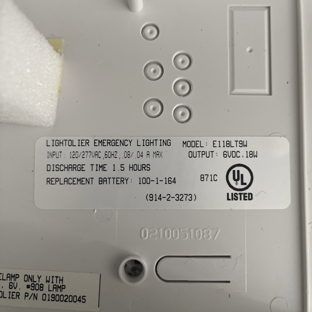 Lightolier Emergency Light E1 Series Model E118LT9W (Read Description)