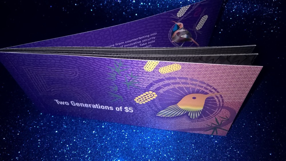 RBA Two Generations Of $5 Folder **LAST PREFIX EA 2015**