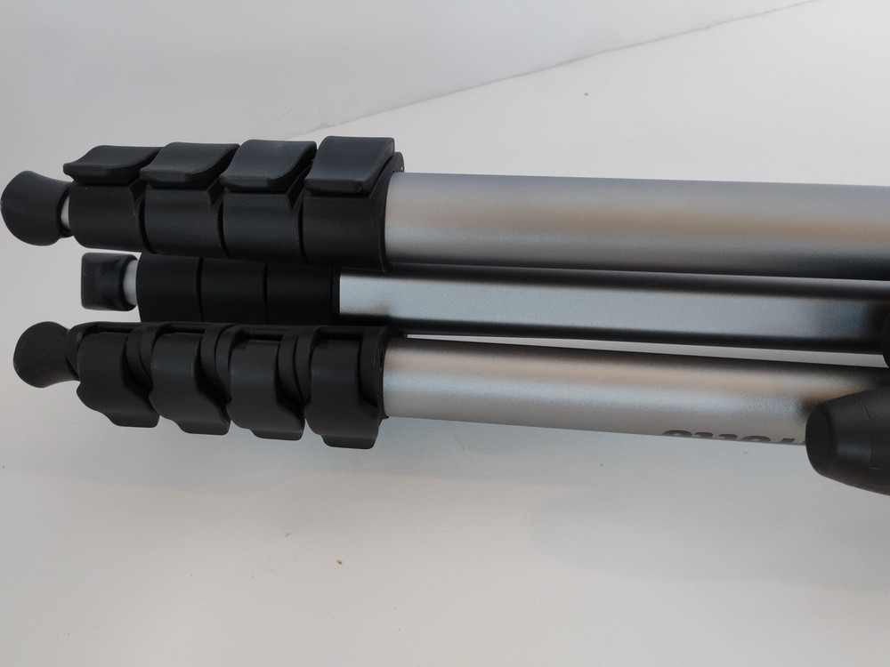 Manfrotto MKCOMPACTADV-BK Compact Advanced Tripod