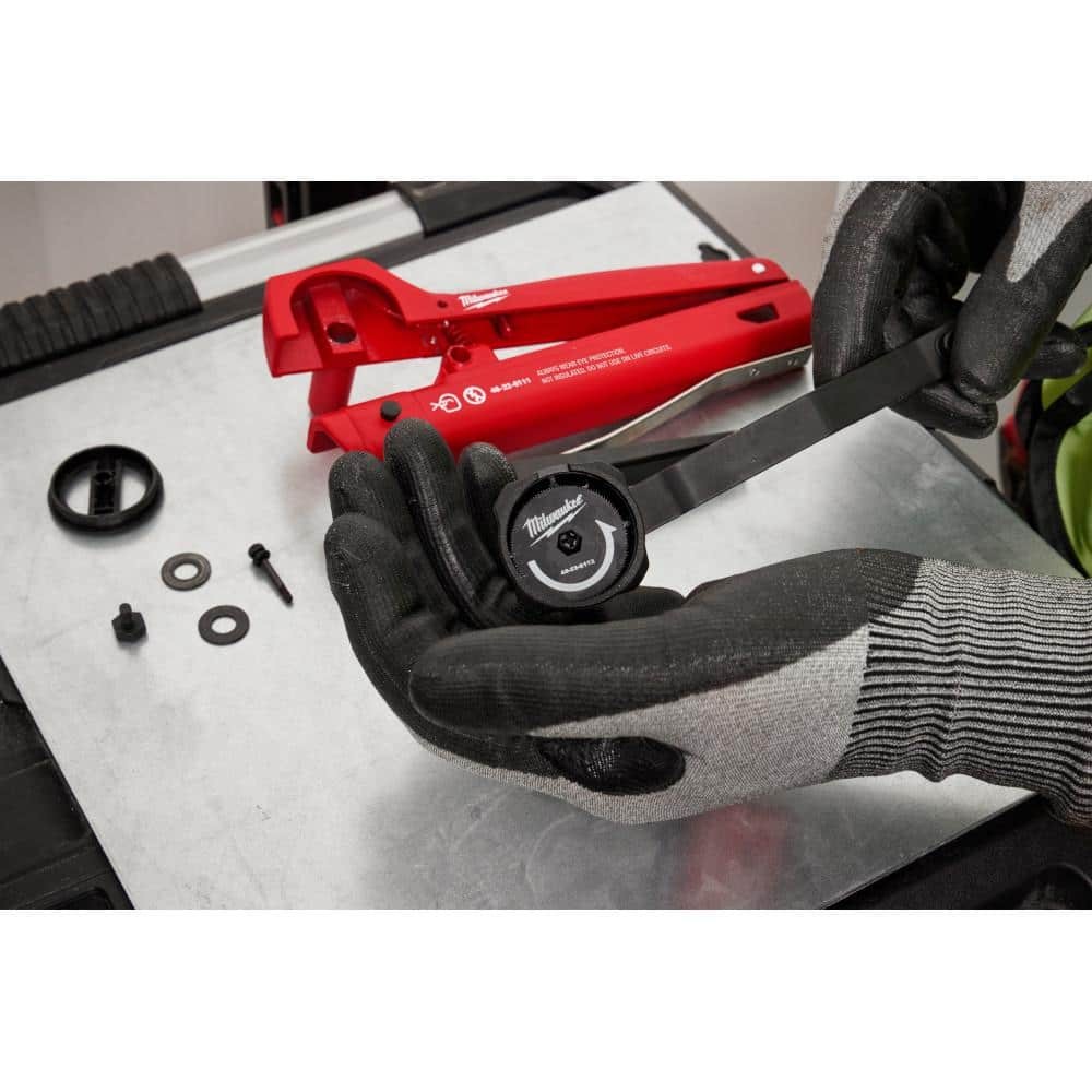Milwaukee Armored Cable Cutter