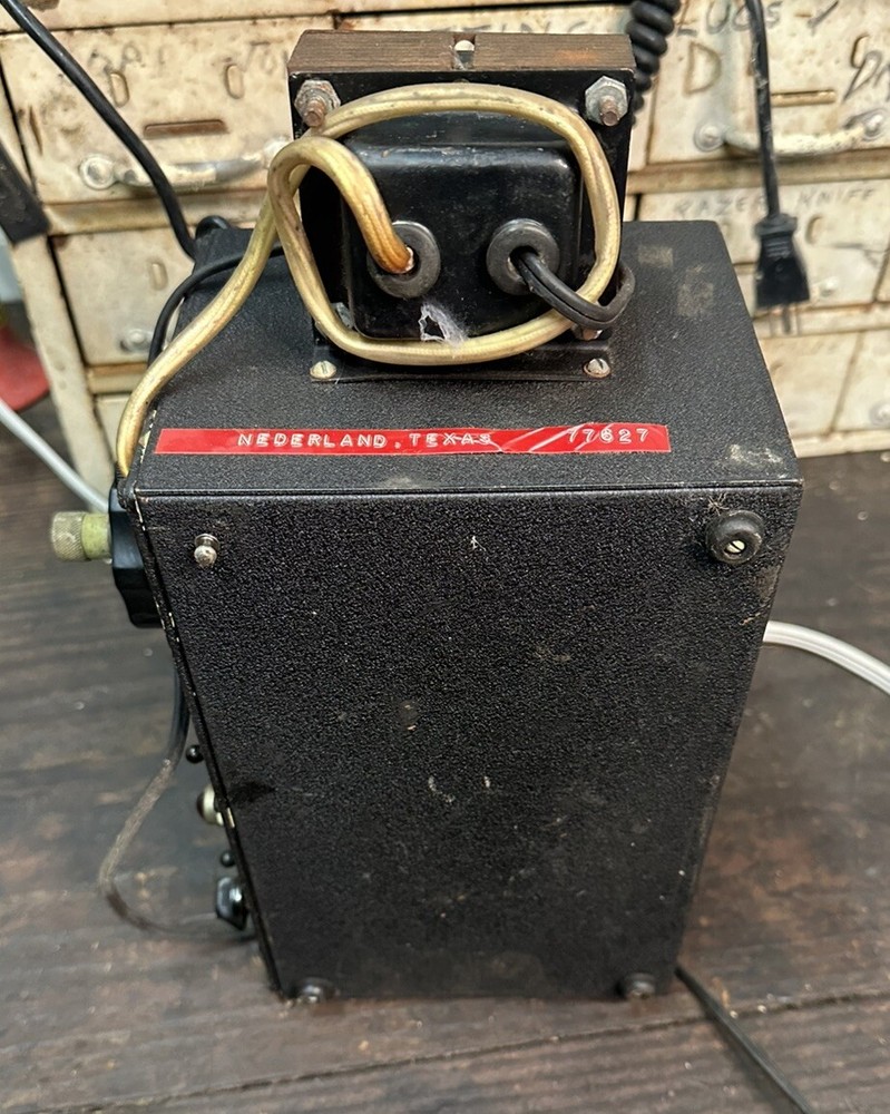 Vintage Lampkin Laboratories Frequency Meter Model 105-B