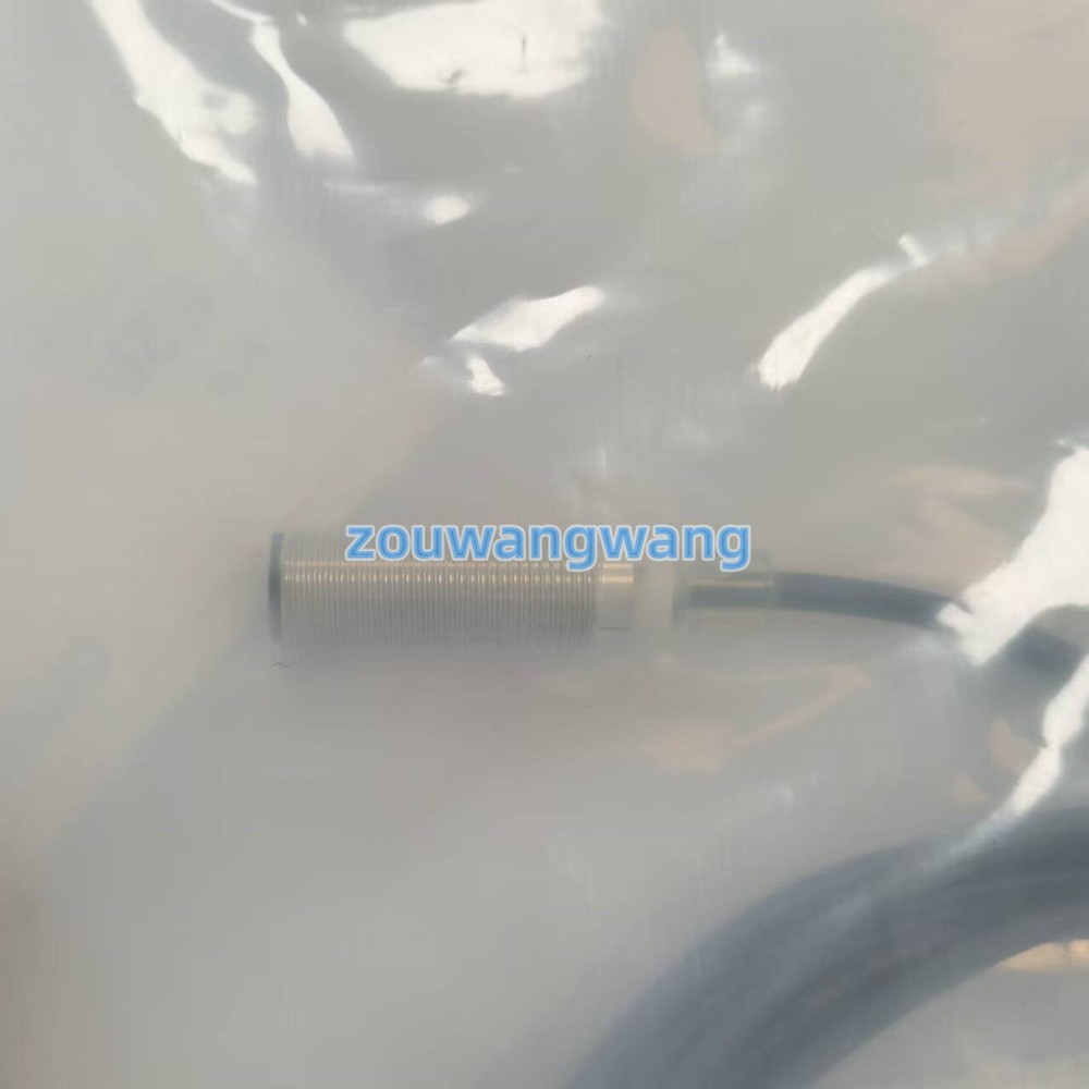 1PCS Brand New Omron E2B-M12KS04-WP-B1 Fast Ship