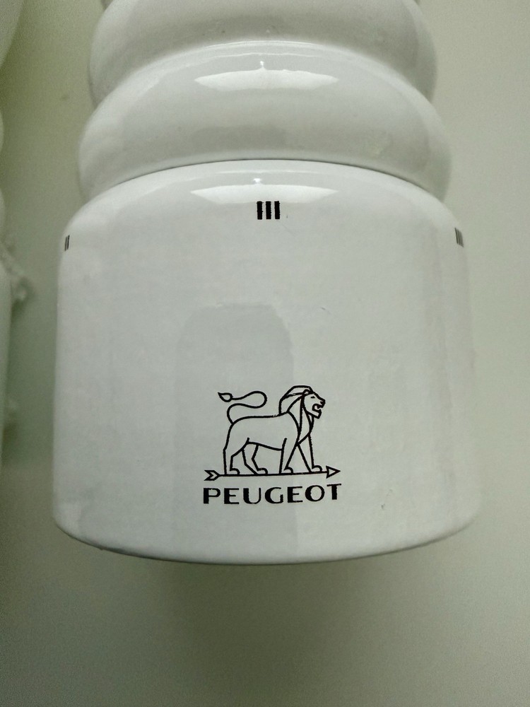 Peugeot Paris u' Select Salt & Pepper mill, White Lacquer