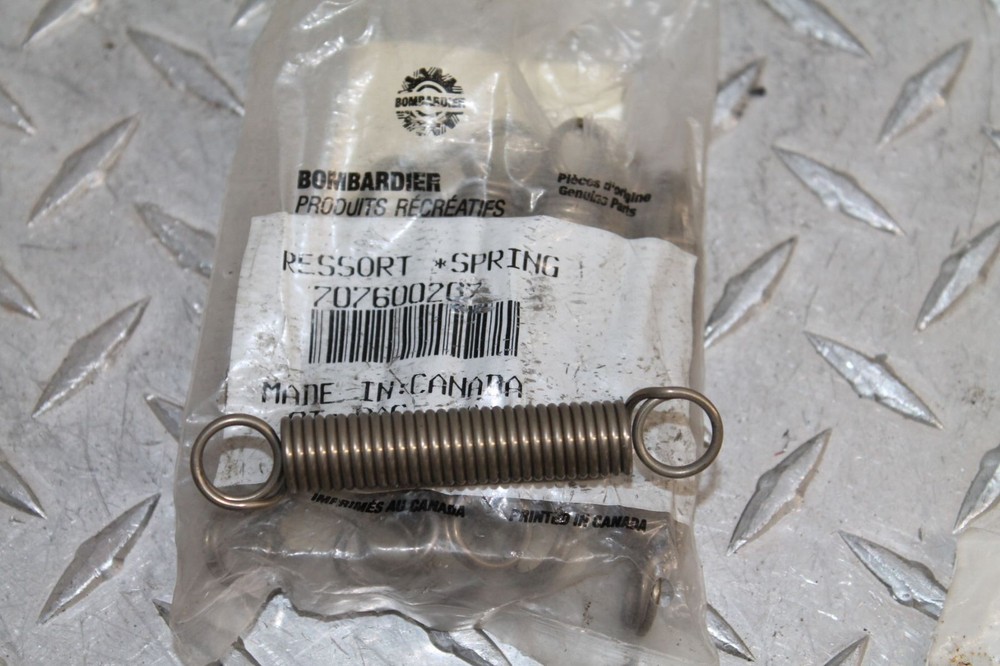 CAN AM NOS PART EXHAUST SPRING 707600207 8 IN PACK