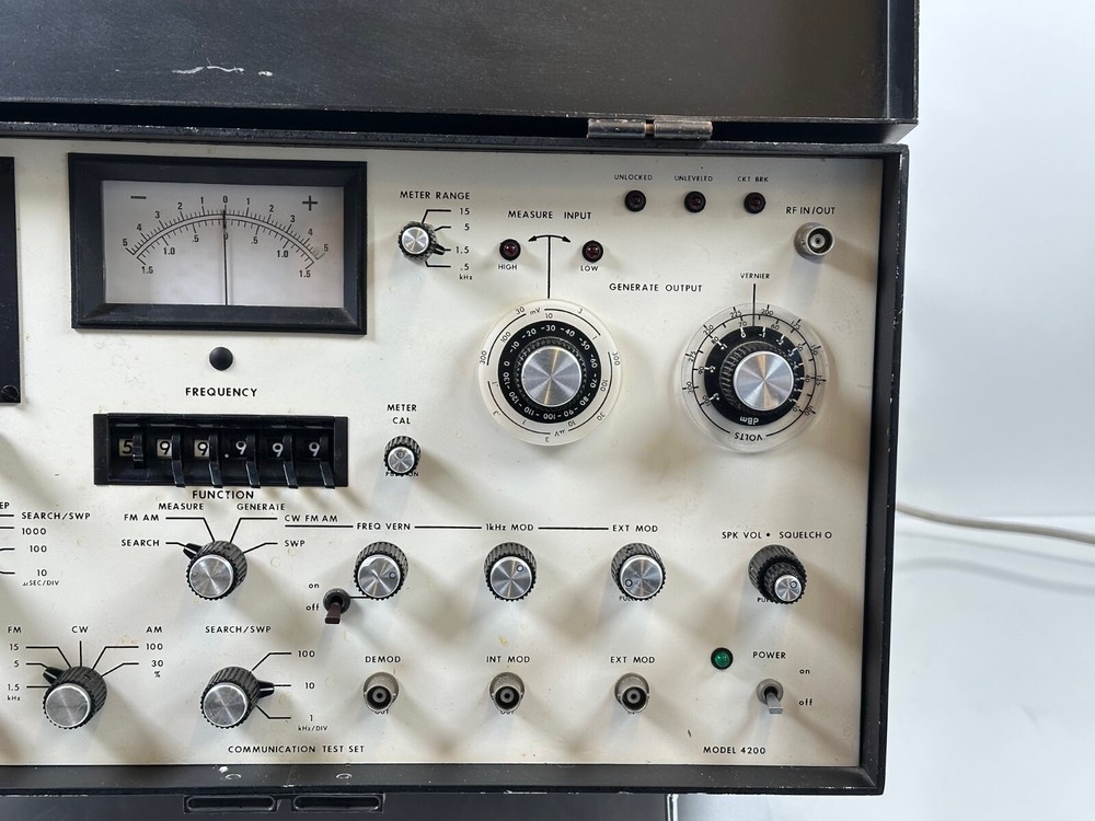 (Rare) Wavetek Model 4200 Communicatios Test Set