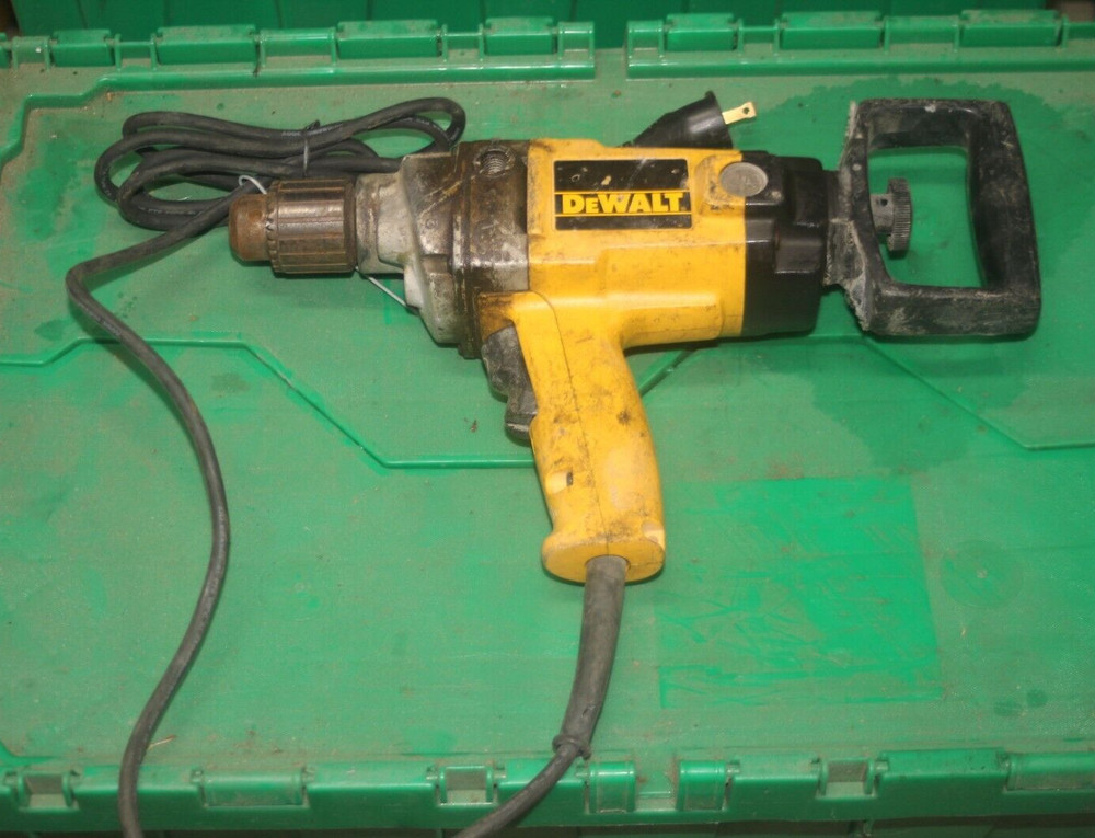 DeWalt 1/2" Heavy Duty Reversing Spade Handle Drill DW130