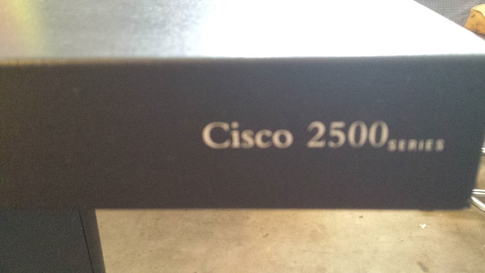 Cisco 2502 dual serial and token ring router