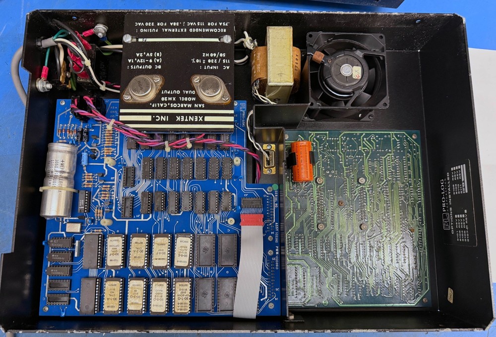 Pro-Log M900 EPROM programmer w/ PM9064C module, 4004 processor based unit