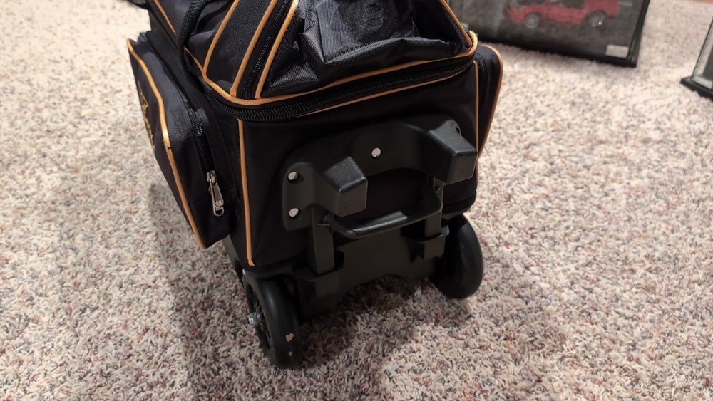 X STRIKE 2 BALL BOWLING BAG (( Read))