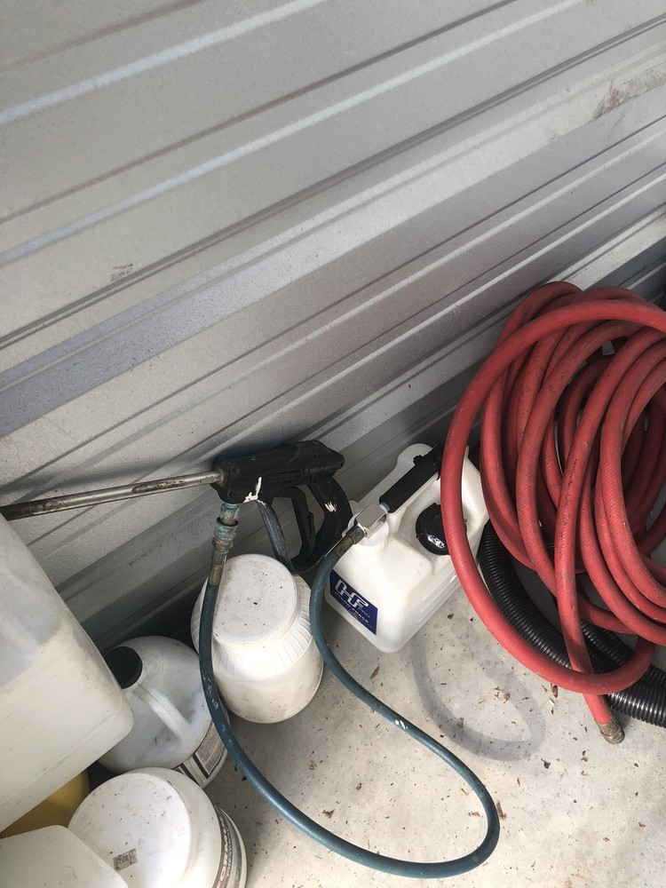 Carpet cleaning van with hydromaster 318