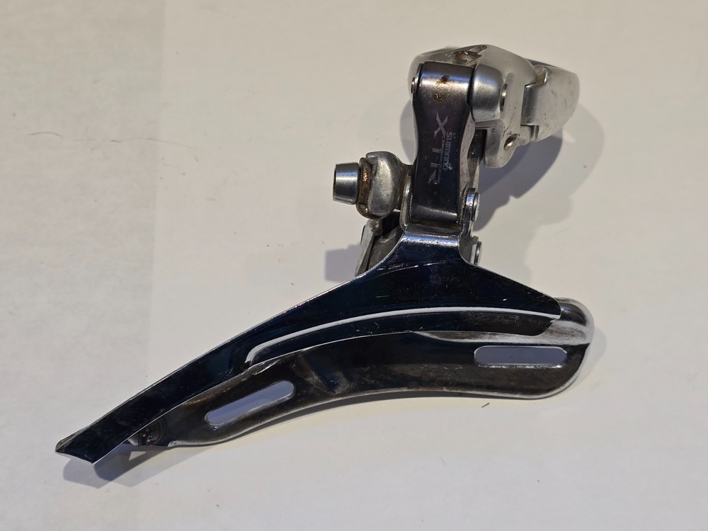 Shimano fd-m910 xtr rear derailleur, top pull