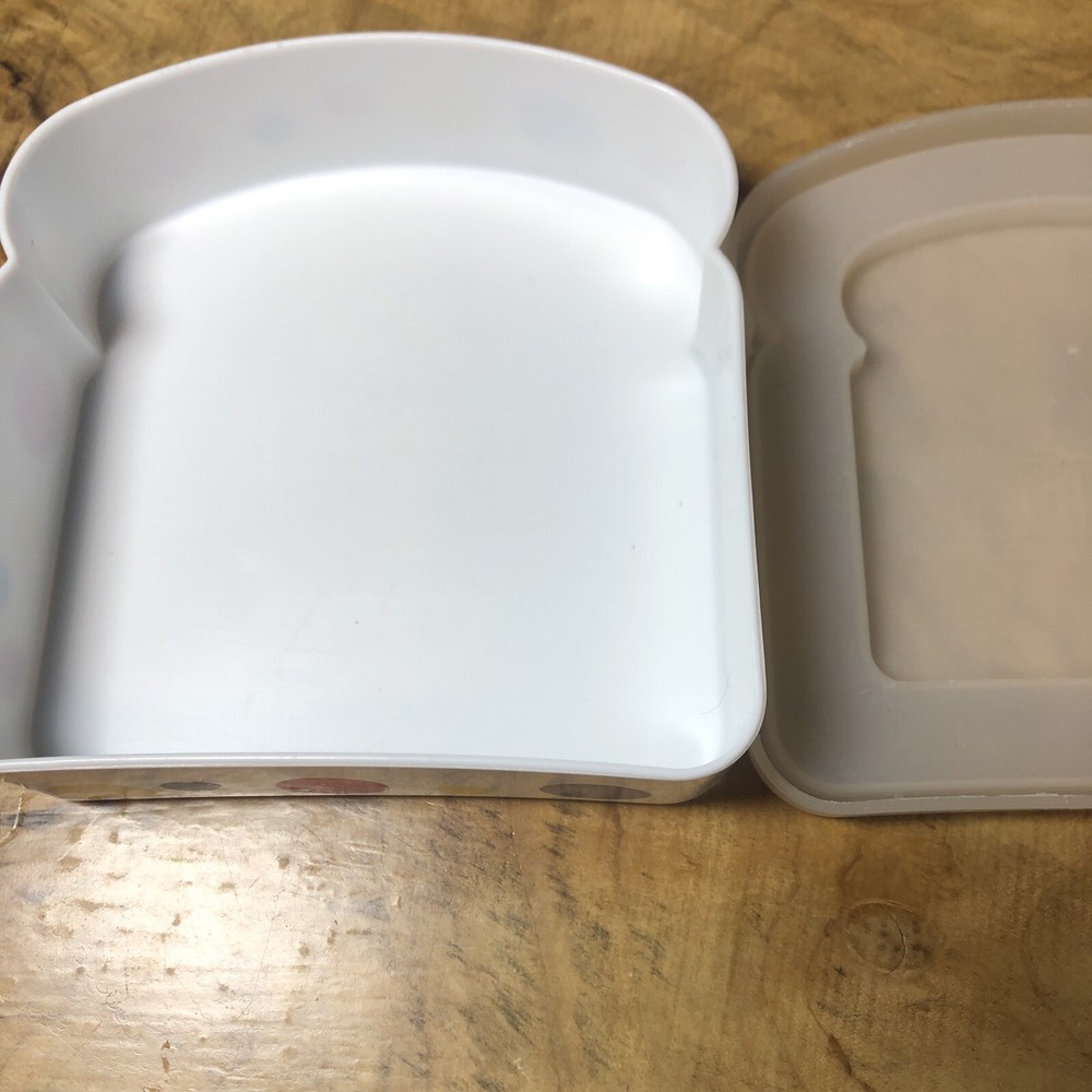 Wonder Bread Plastic white sandwich bread holder 2006 A4