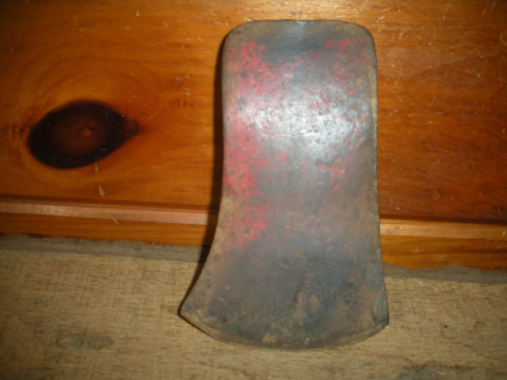 Vintage Single Bit Axe Head with Ribbed Eye / Good User