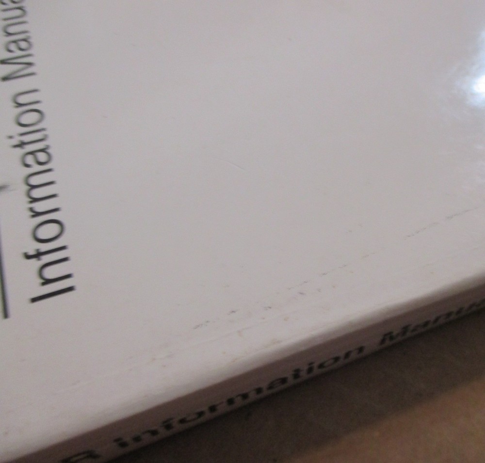 Skyhawk Model 172R Information Manual