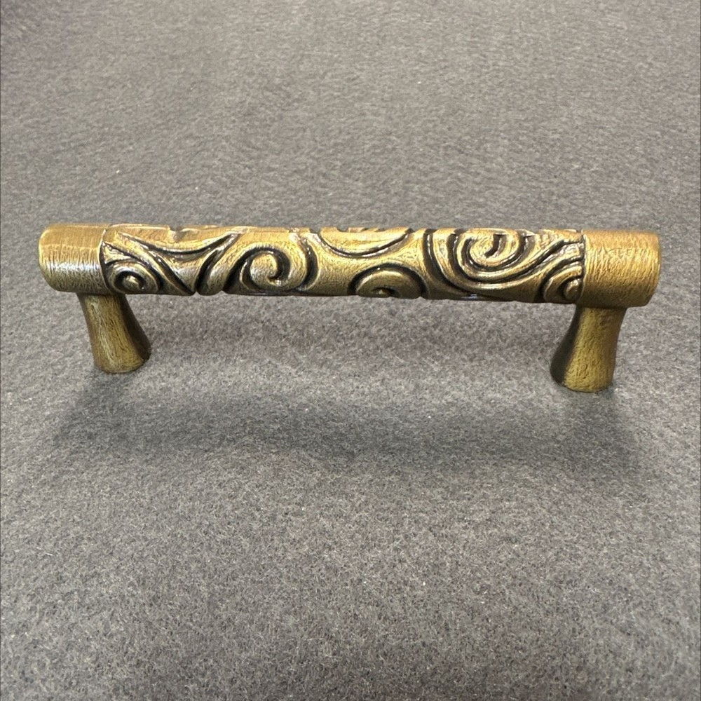 3-3/4" Swirl Pull Tumbled Antique Brass