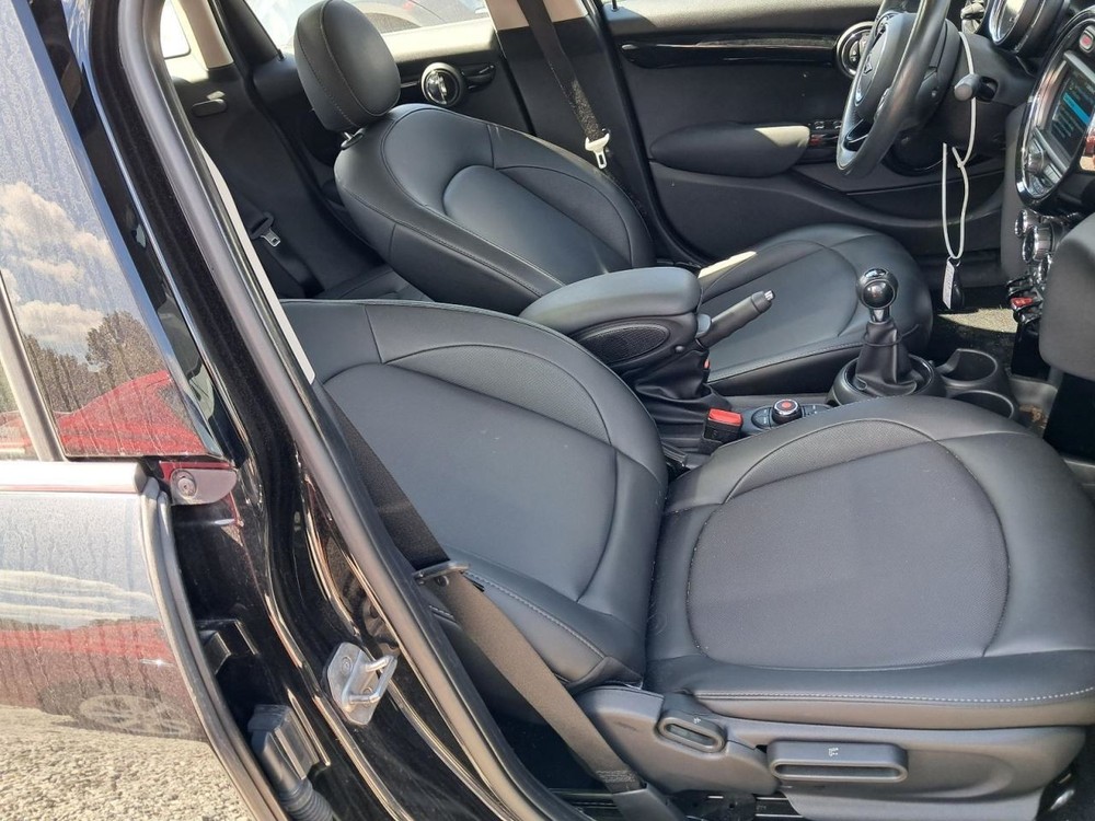 MINI 1 2019 Glove Box 4772682