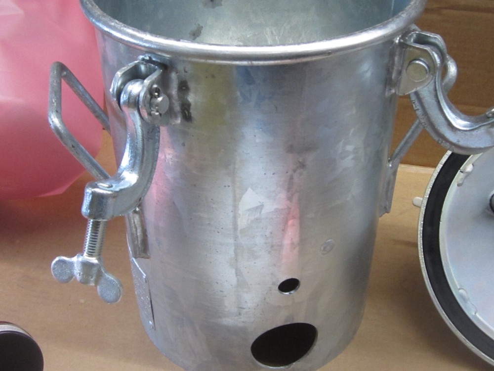 BINKS 83G PRESSURE POT