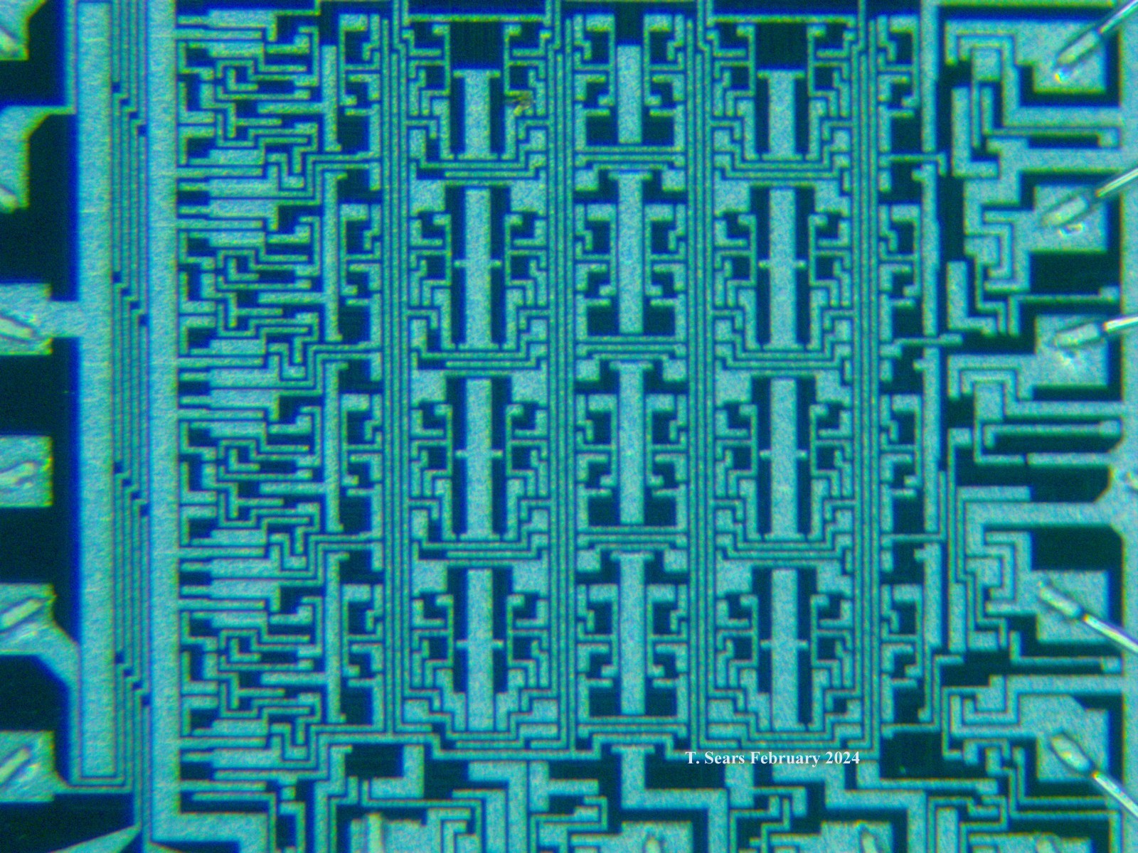 Vintage 1975 Intel C3104 16 bit Content Addressable RAM. White ceramic and gold