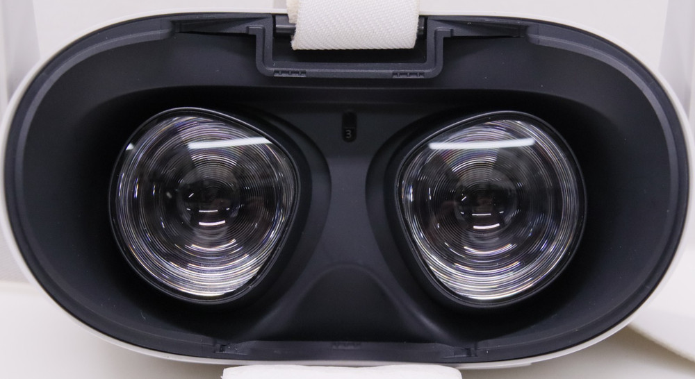 Meta Oculus Quest 2 128GB Standalone VR Headset - TESTED