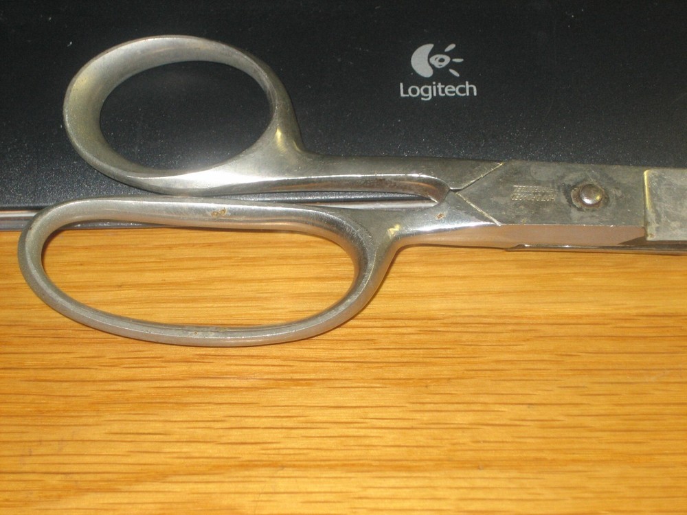 VINTAGE ELK 8" SCISSORS ITALY