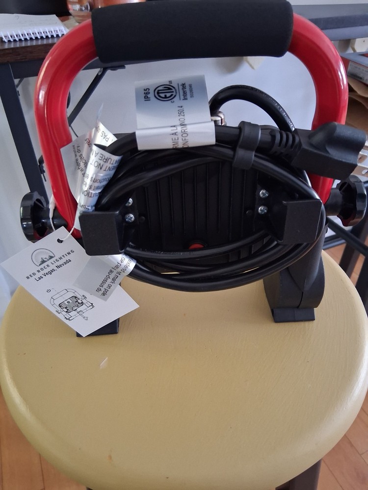 Red Rock Lighting LED Foldable Portable Corded Work Light - 2000 Lumens