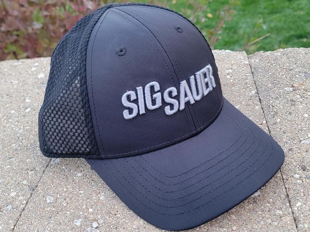 SIG SAUER BLACK MESH BACK TRUCKER ADJUSTABLE CAP HAT