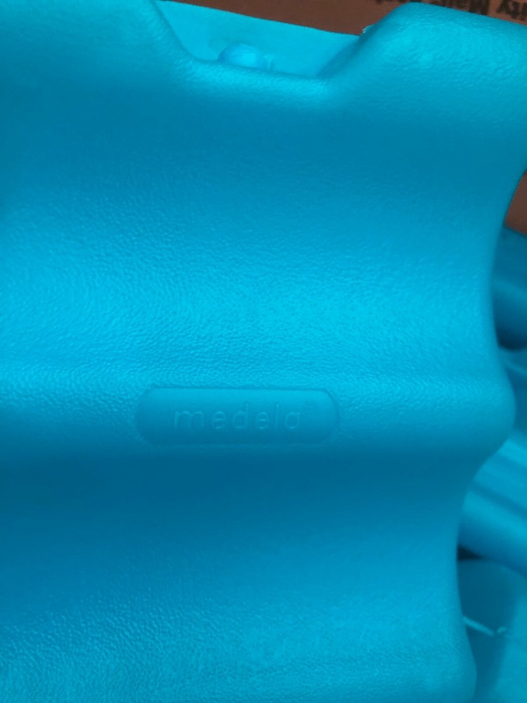 (2) Medela ice packs used #1
