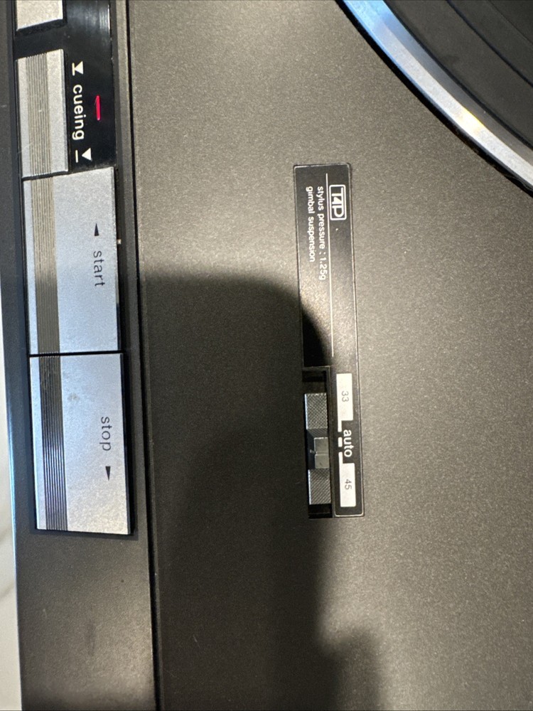 Technics Automatic Turntable System SL-QL5 Quartz Direct Drive