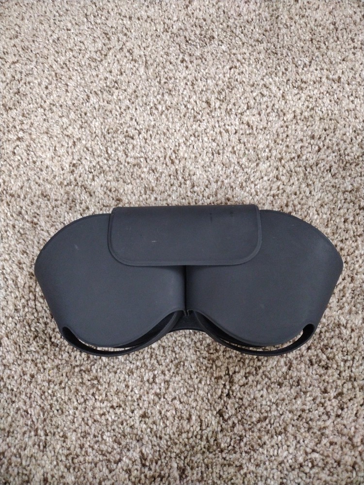 Apple Airpods Max Lightning