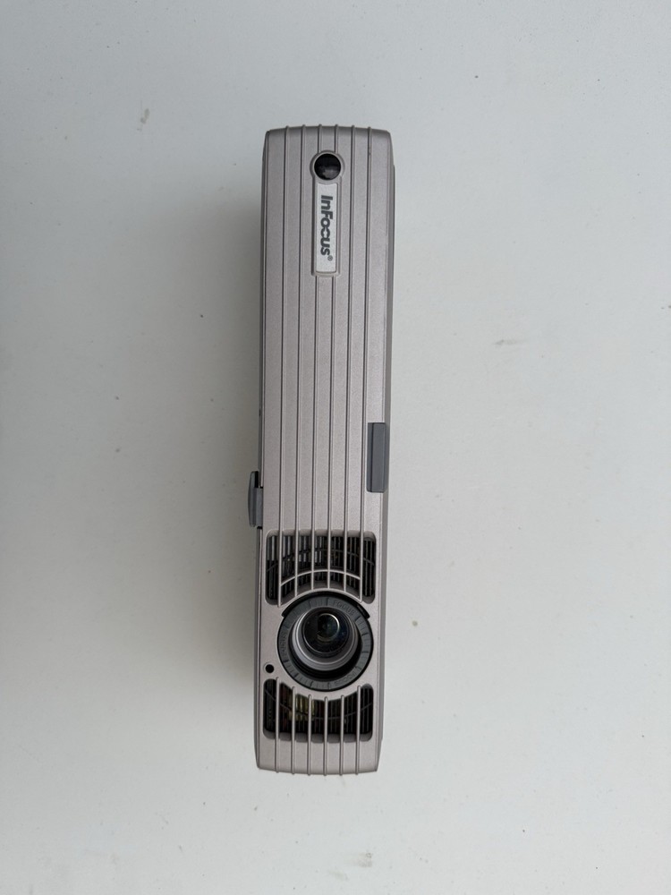 InFocus LP120 DLP Projector