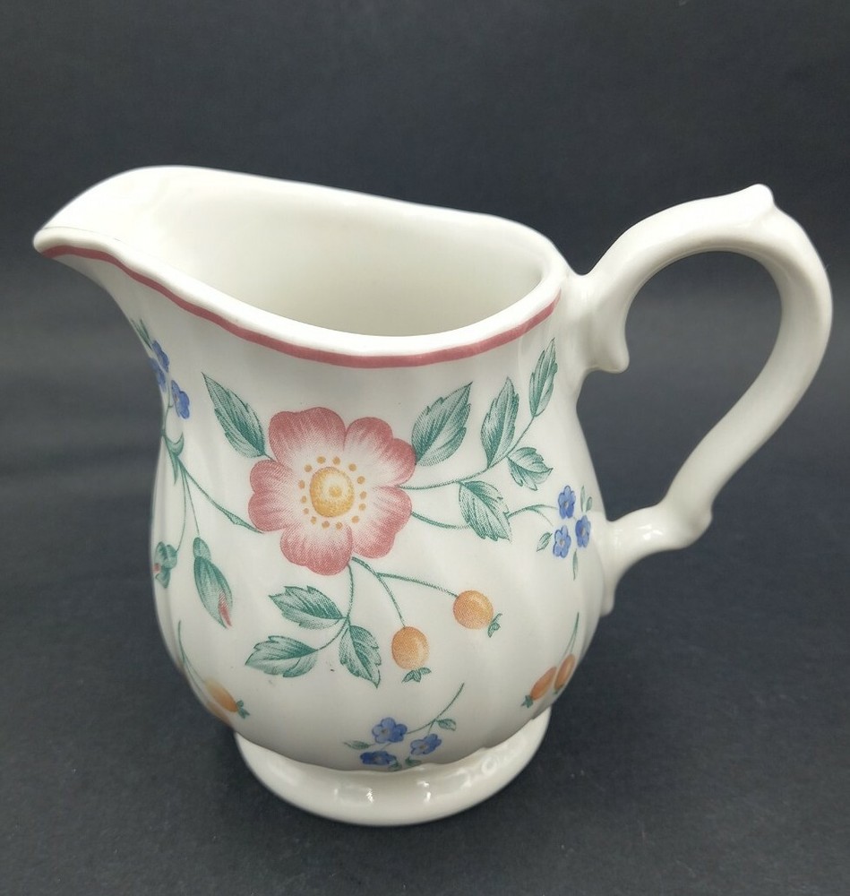 Churchill BRIAR ROSE Creamer