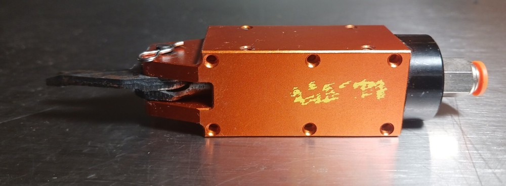 MS-3A pneumatic air nipper, Scissors