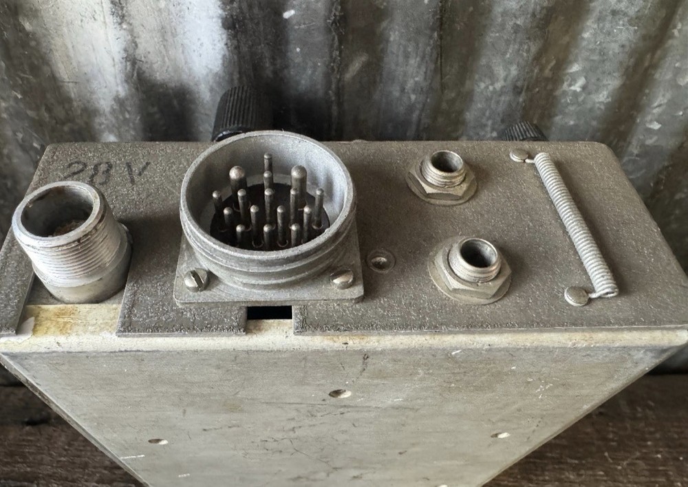 WWII Bendix MR-9B Remote Control Unit – Aircraft Radio Control Panel