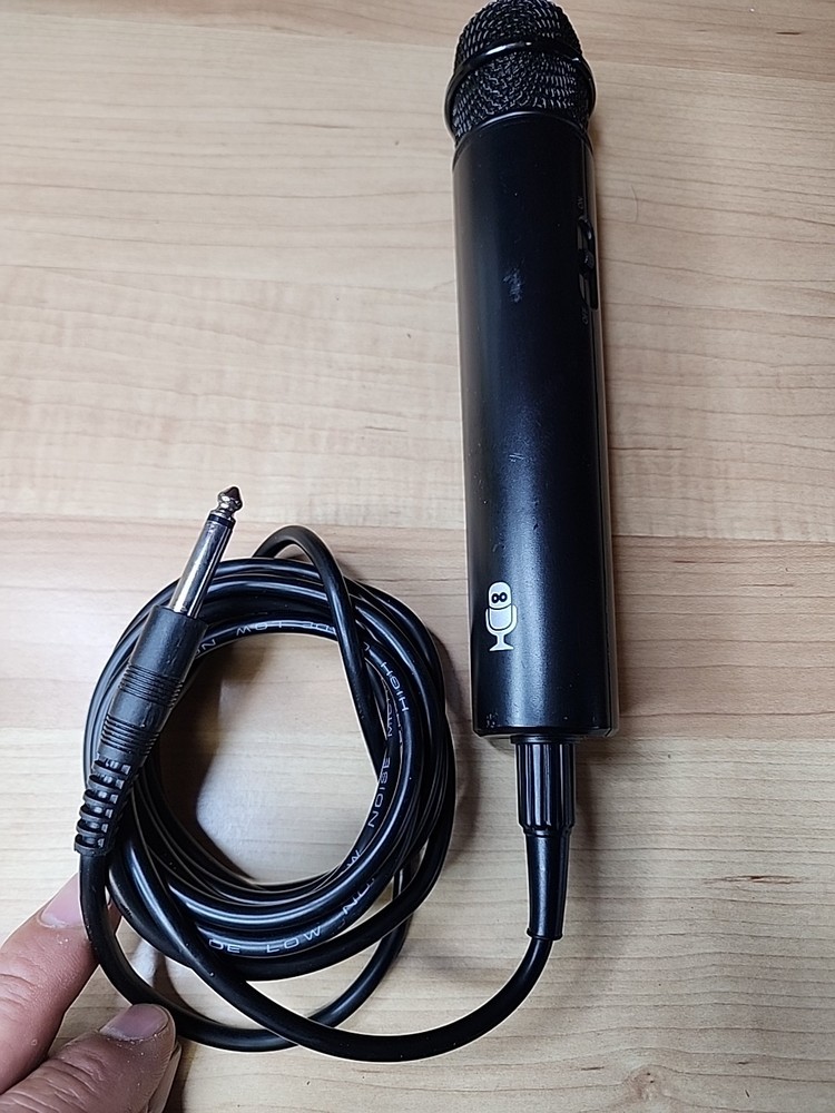 Mic Microphone with On Off Switch High Grade Low Noise Black