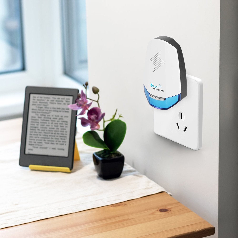 2pcs Ultrasonic w/ Night light Pest Mosquito Killer