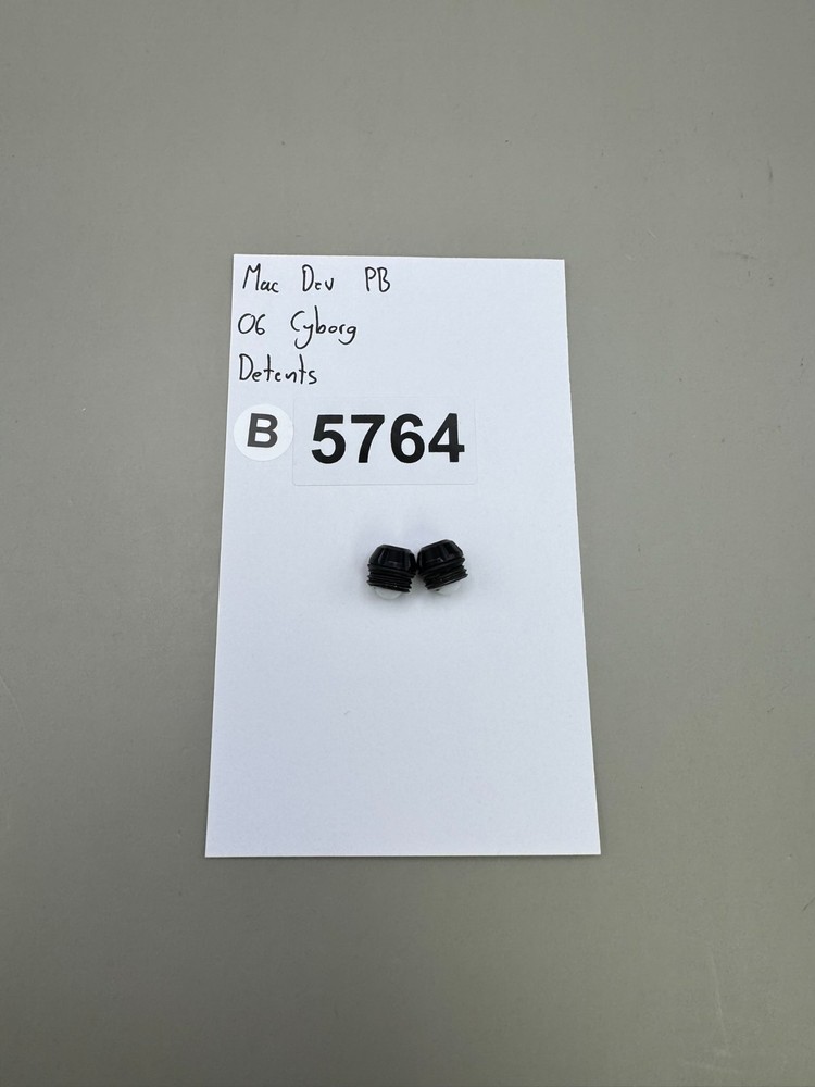 Mac Dev PB O6 Cyborg Detents-Gloss Black