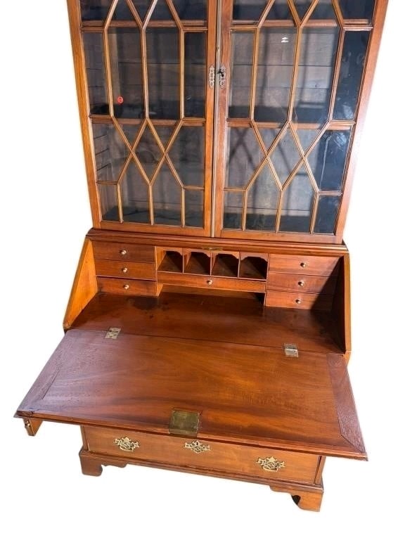 18TH CENT. SOLID MAHOGANY SECRETARY