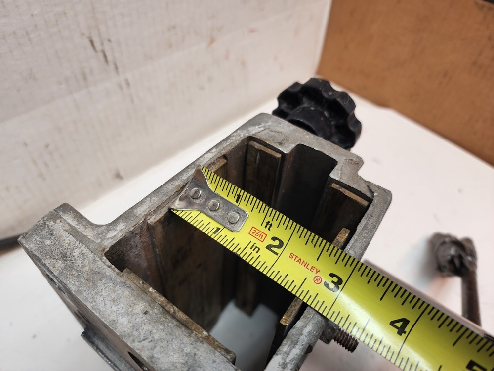 Milwaukee core drill stand Carriage assembly motor mount