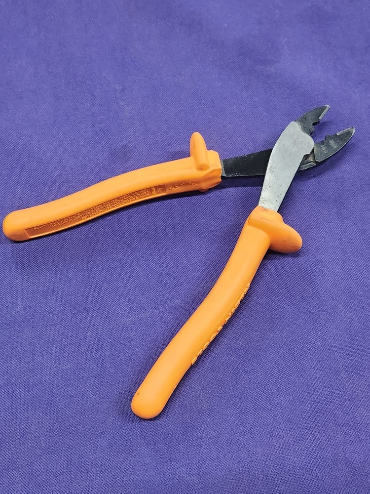 Klein Tools 33529 Premium 1000V Insulated Tool Bundle