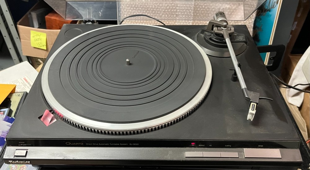 Technics SL-QD22 Quartz Direct Drive Turntable TESTED